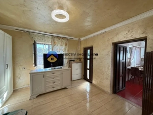  Casă + Teren de Vânzare cu Vedere la Munte - imagine 5