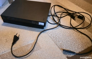 Xbox One X 1TB + Controller + 25 Jocuri fizice(Se pot vinde separat) - imagine 2