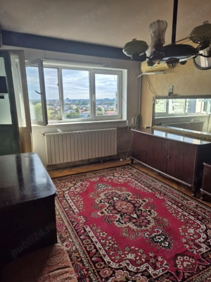 Vand apartament doua camere - imagine 7