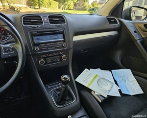 VW Golf 6 1.4TSI HIGHLINE ÎncălzireScaune DubluClima SenzoriParcare PilotAuto Euro5  - imagine 7