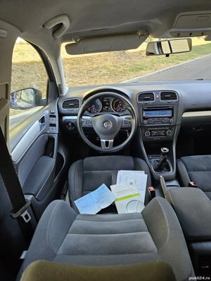 VW Golf 6 1.4TSI HIGHLINE ÎncălzireScaune DubluClima SenzoriParcare PilotAuto Euro5  - imagine 5