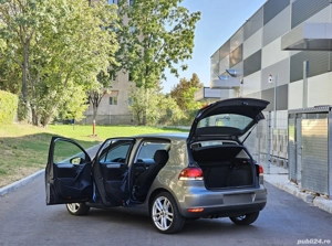 VW Golf 6 1.4TSI HIGHLINE ÎncălzireScaune DubluClima SenzoriParcare PilotAuto Euro5  - imagine 3