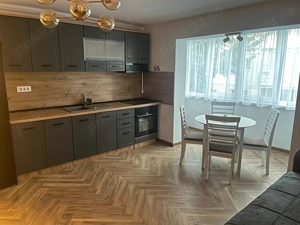 De Închiriat Apartament 3 camere Zona Cetate - imagine 2