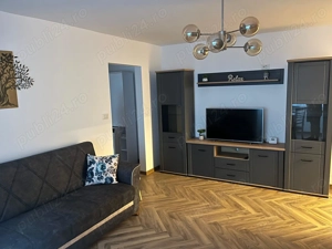 De Închiriat Apartament 3 camere Zona Cetate