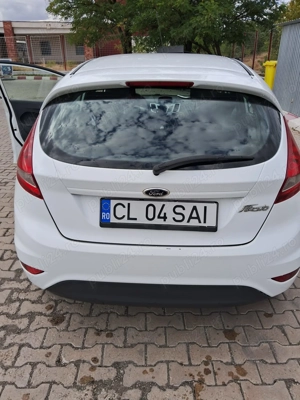 Autoturism Ford Fiesta 1.4 diesel, 2012 - imagine 2 Autoturism Ford Fiesta 1.4 diesel, 2012 - imagine 2