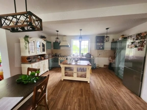 Casa individuala,cu 5 camere,200 mp utili,2750 mp teren,Vintu de jos - imagine 2