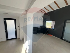 Casă / Vilă cu 5 camere de vânzare în zona Exterior Nord - imagine 12