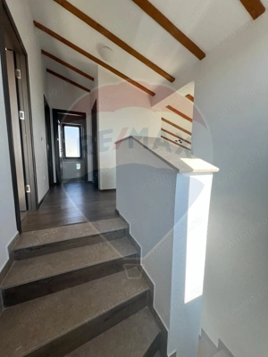 Casă / Vilă cu 5 camere de vânzare în zona Exterior Nord - imagine 7