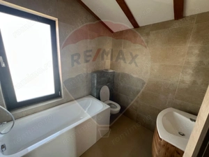 Casă / Vilă cu 5 camere de vânzare în zona Exterior Nord - imagine 9