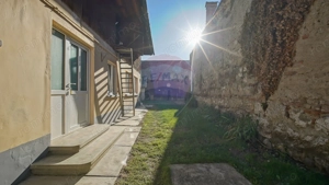 Comision 0 %! Casă cu 5 camere de vânzare în zona Turches! - imagine 3