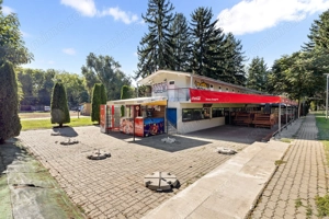 Terasa de vanzare pe strand