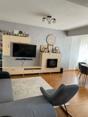 Ap 3 camere de închiriat 