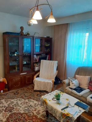 Apartament 4 camere semidecomandat, zona Gojdu - imagine 2