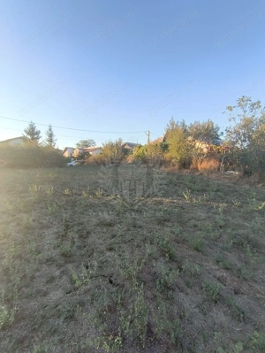 TEREN INTRAVILAN  PLOPU//3000 MP - imagine 4