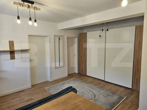 Apartament cu 2 camere, 40 mp, parcare, bloc nou, zona Terra - imagine 2