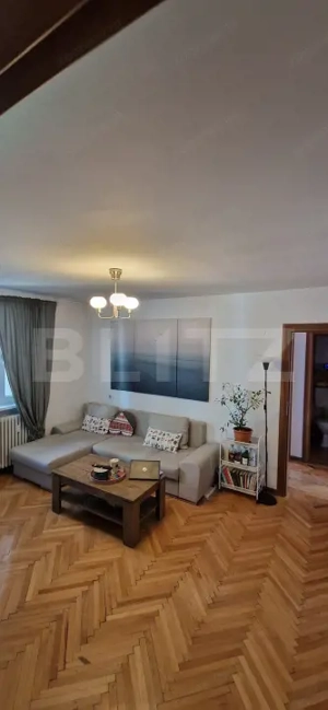 Apartament de 3 camere, 57 mp, zona Stefan cel Mare