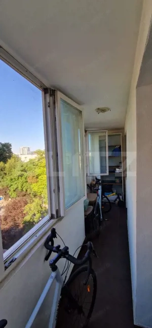 Apartament de 3 camere, 57 mp, zona Stefan cel Mare - imagine 2 Apartament de 3 camere, 57 mp, zona Stefan cel Mare - imagine 2