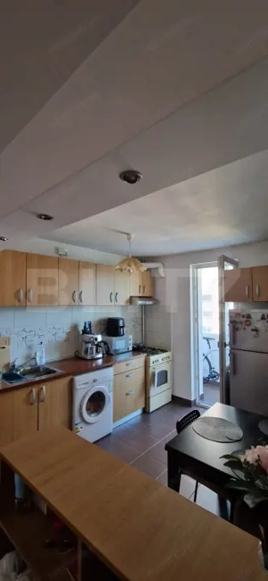 Apartament de 3 camere, 57 mp, zona Stefan cel Mare - imagine 4 Apartament de 3 camere, 57 mp, zona Stefan cel Mare - imagine 4