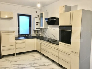 Apartament cu 3 camere, 2 bai, terasa 23 mp, Giroc