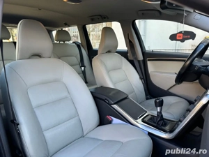 Volvo V70   2.0D4 .  Sumum xenon - imagine 4