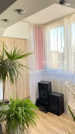 Apartament cu 3 camere, 71 mp, renovat complet, zona Tractorul - imagine 5