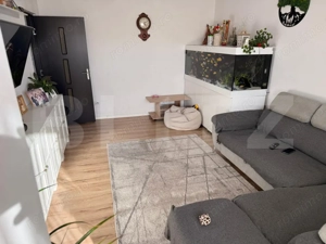 Apartament cu 3 camere, 71 mp, renovat complet, zona Tractorul - imagine 2