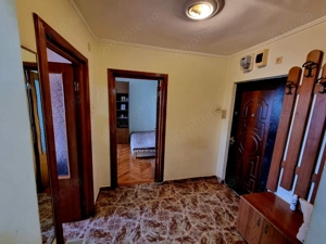 Gara mangaliei-apartament 2 camere decomandat 52 mp