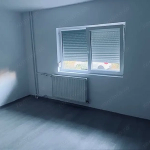 Vand 2 camere renovat integral Steaua! - imagine 3