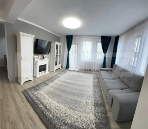 Casa in zona rezidentiala - imagine 7