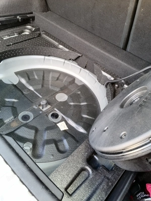 Cric Oem complet original Renault Kadjar Nissan Qashqai J11 Bose Edition (7 locuri)  - imagine 4