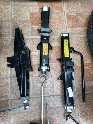 Cric Oem complet original Renault Kadjar Nissan Qashqai J11 Bose Edition (7 locuri)  - imagine 5