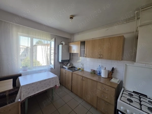 Vand apartament 3 camere Gojdu - imagine 2