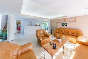 Vand pensiune functionala, pretabila si clinica sau alte activitati! - imagine 2