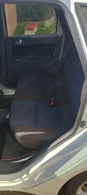 Vând Mitsubishi Colt, an de fabricație 2007. - imagine 5