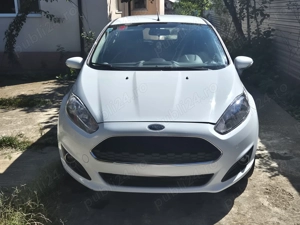 Ford Fiesta 2017 Alb Diesel 154.800 km - imagine 4