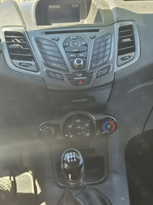 Ford Fiesta 2017 Alb Diesel 154.800 km - imagine 6
