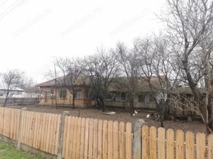 Vând casă + teren 1000 mp2 în Comuna Gradiștea , jud. Calarași