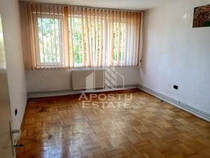 Apartament cu 3 camere, etajul 2 cu lift, zona Spitalului Judetean
