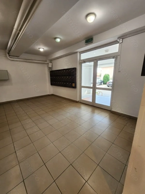 Vand apartament cu 2 camere în bloc nou comision zero proprietar  - imagine 9