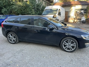 Volvo V60 plug in hybrid  - imagine 10