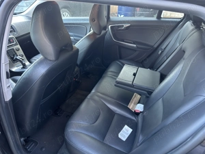 Volvo V60 plug in hybrid  - imagine 4