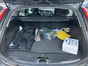 Volvo V60 plug in hybrid  - imagine 8