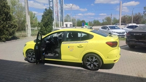 Logan 2021 echipat taxi cu loc  - imagine 2