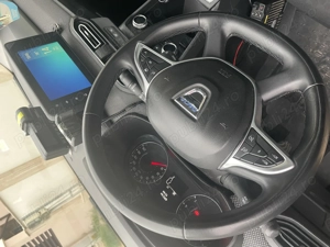 Logan 2021 echipat taxi cu loc  - imagine 4