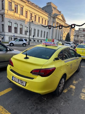 Opel Astra J 2018 echipat taxi cu loc  - imagine 4
