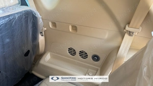 KGM Rexton My25 Black Edition 2.2E-XDI 202HP 4WD A8 - Ext.Negru Int. Bej, 7 locuri - imagine 13