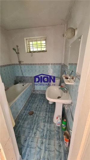 Central -Casa si teren in  municipiul Calarasi--Grivita - imagine 9