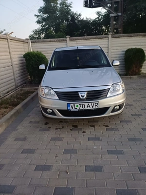 Vând Logan 1.2 benzină 2012