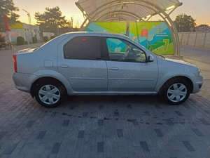 Vând Logan 1.2 benzină 2012 - imagine 3