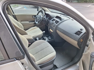 Renault Megane II Sedan 1.5 dCi Confort Privilege compresor AC nou - imagine 2 Renault Megane II Sedan 1.5 dCi Confort Privilege compresor AC nou - imagine 2